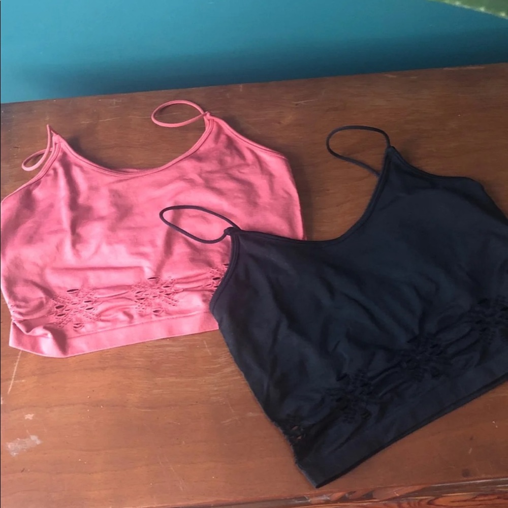 2 crop top with built in bra